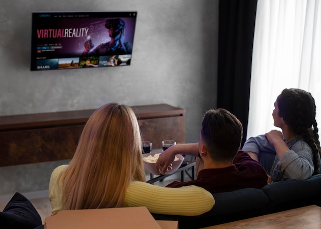 Cómo disfrutar de Netflix y YouTube integrados en la TV de NPC?(图2) 1-230I11F414345.png
